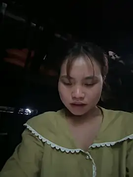 EllyBaby20 online show from July 6, 2026, 11:18 pm