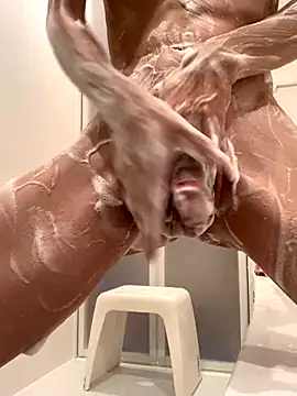 aki 2727 online show from October 1, 2025, 10:43 am