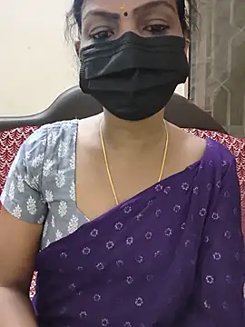Snapshot of Rithya27 chatting on July 1, 2026, 6:40 pm Rithya27 online show from July 1, 2026, 6:40 pm