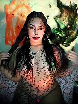 Snapshot of Linda_Saenz_ chatting on October 15, 2025, 3:06 am Linda Saenz online show from October 15, 2025, 3:06 am