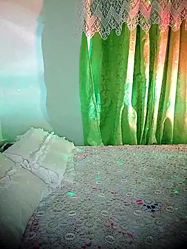 Snapshot of Linda_Saenz_ chatting on November 14, 2025, 3:49 am Linda Saenz online show from November 14, 2025, 3:49 am