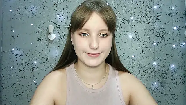 Snapshot of Leonaalove chatting on October 30, 2025, 8:16 am Leonaalove online show from October 30, 2025, 8:16 am