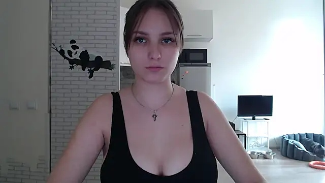 Snapshot of Leonaalove chatting on April 4, 2026, 1:08 pm Leonaalove online show from April 4, 2026, 1:08 pm