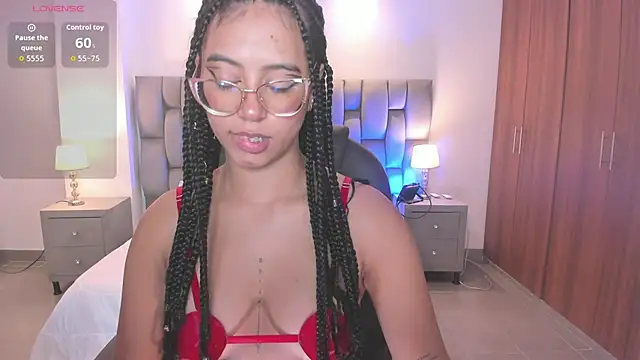 raven stonee online show from February 10, 2026, 12:26 am