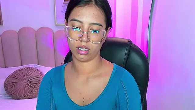 raven stonee online show from March 24, 2026, 11:43 pm