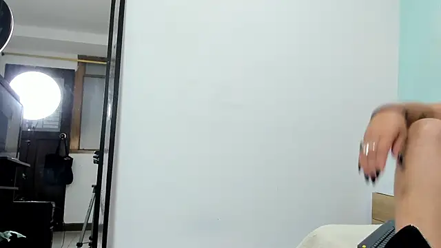 Marianee Rousse online show from November 30, 2025, 8:24 pm