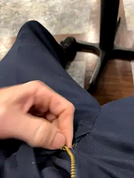 Snapshot of 66Retro99 chatting on September 17, 2025, 9:49 pm 66Retro99 online show from September 17, 2025, 9:49 pm