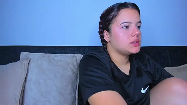 Snapshot of sweet_lily26 chatting on November 15, 2025, 4:54 am sweet lily26 online show from November 15, 2025, 4:54 am