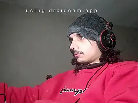 Snapshot of papito20cm chatting on May 11, 2026, 7:03 am papito20cm online show from May 11, 2026, 7:03 am