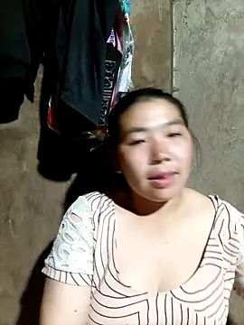 quynhkoolbae online show from September 21, 2025, 1:24 pm