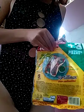 Snapshot of MoonBlueSex chatting on October 6, 2025, 3:09 pm MoonBlueSex online show from October 6, 2025, 3:09 pm