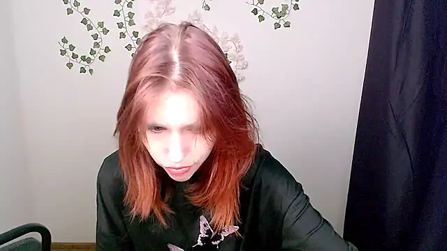 Snapshot of GuessMe___ chatting on June 10, 2026, 8:52 pm GuessMe online show from June 10, 2026, 8:52 pm