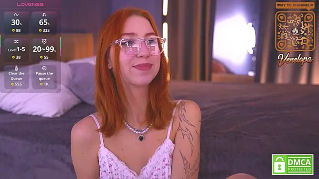 Venelopa online show from December 15, 2025, 2:32 pm