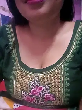 TINASONI online show from October 1, 2025, 2:34 pm