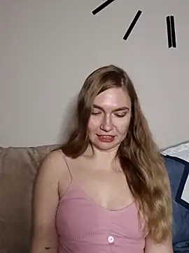 KisaVixen online show from April 18, 2026, 7:07 pm