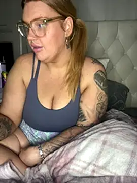 MysteriousMylaX online show from December 14, 2025, 3:50 pm