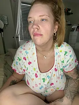 MysteriousMylaX online show from April 12, 2026, 9:58 am