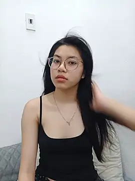 Snapshot of Katanh chatting on July 14, 2026, 12:11 pm Katanh online show from July 14, 2026, 12:11 pm