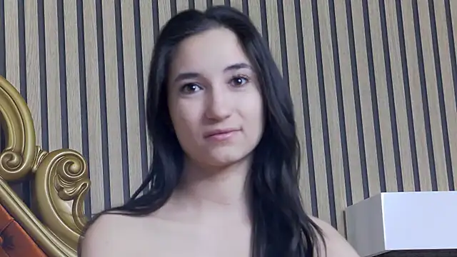 CarolinaBlair online show from March 17, 2026, 5:33 am