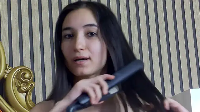 CarolinaBlair online show from April 19, 2026, 8:24 am