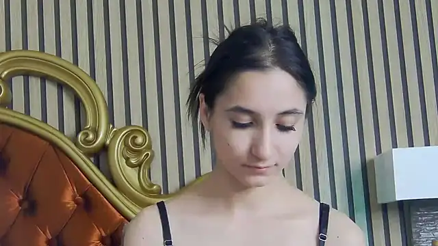 Snapshot of CarolinaBlair chatting on June 16, 2026, 2:58 am CarolinaBlair online show from June 16, 2026, 2:58 am