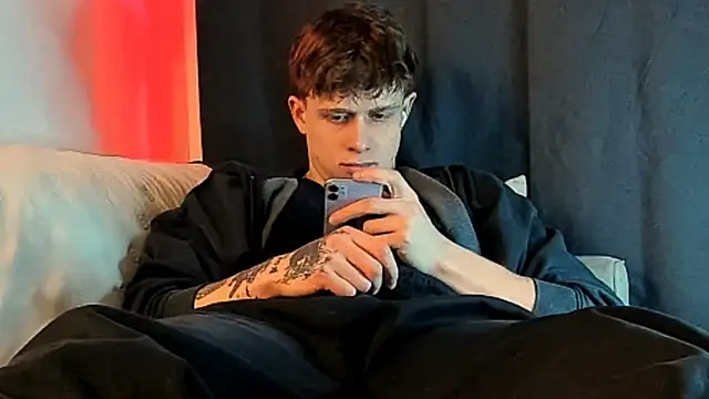 TalkingHead 0  online show from April 21, 2026, 6:23 pm