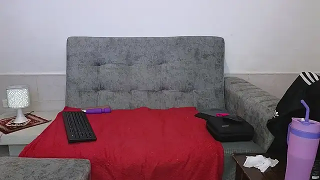 adahira08 online show from October 2, 2025, 3:02 am