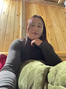 phungtiti online show from February 17, 2026, 1:35 am