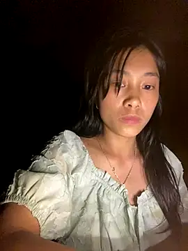 EmLy02 online show from September 23, 2025, 1:36 pm