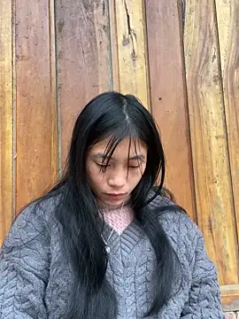 EmLy02 online show from February 9, 2026, 2:48 am