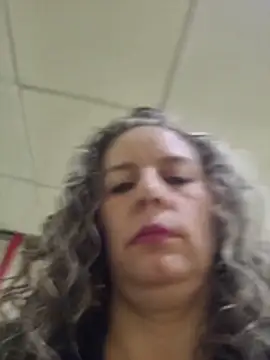 Nina vallon online show from November 25, 2025, 8:42 pm