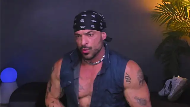 dennis cox1 online show from November 20, 2025, 9:09 am