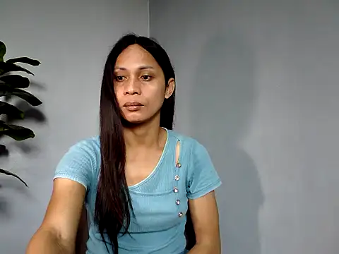 missruffa online show from October 10, 2025, 12:09 am