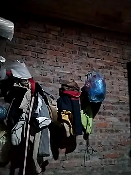   Ngoc20   online show from November 25, 2025, 4:12 am