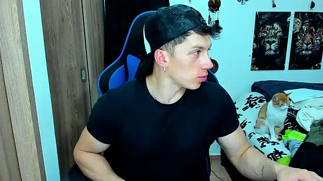 Snapshot of javiersexymann chatting on February 19, 2025, 5:27 am javiersexymann online show from February 19, 2025, 5:27 am