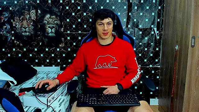 javiersexymann online show from March 31, 2026, 4:35 am