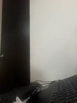 Snapshot of Electra2398 chatting on March 9, 2026, 4:44 pm Electra2398 online show from March 9, 2026, 4:44 pm