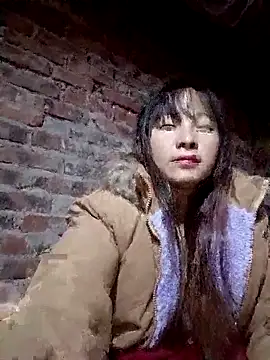 Mini3333 online show from November 18, 2025, 4:55 pm