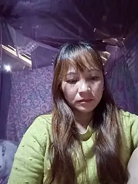 Mini3333 online show from May 12, 2026, 7:05 am