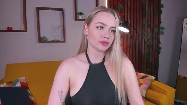 AvroraGoldie online show from November 14, 2025, 3:27 am