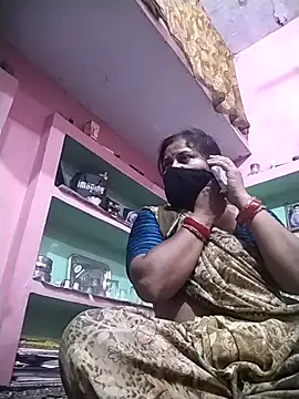 Snapshot of Rajnee33A chatting on April 16, 2026, 12:11 am Rajnee33A online show from April 16, 2026, 12:11 am