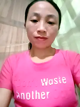 Snapshot of lucybaby00 chatting on October 13, 2025, 2:17 pm lucybaby00 online show from October 13, 2025, 2:17 pm
