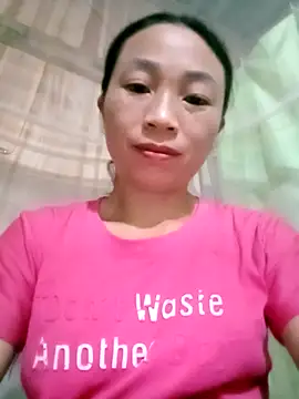 Snapshot of lucybaby00 chatting on October 15, 2025, 7:25 pm lucybaby00 online show from October 15, 2025, 7:25 pm