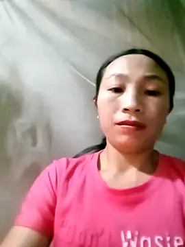 lucybaby00 online show from December 21, 2025, 2:35 pm