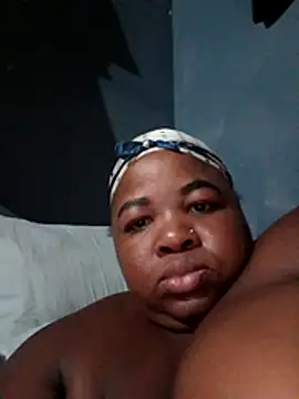 BustyImmi online show from February 28, 2026, 11:00 am