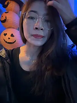 Snapshot of muxin_love chatting on December 1, 2025, 11:04 am muxin love online show from December 1, 2025, 11:04 am