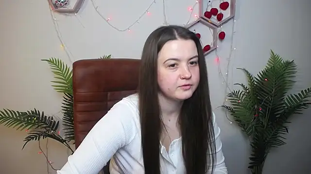 Snapshot of MavkaCute chatting on April 17, 2026, 6:22 pm MavkaCute online show from April 17, 2026, 6:22 pm