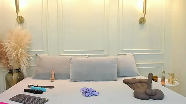 gabysanta  online show from May 26, 2026, 2:24 pm