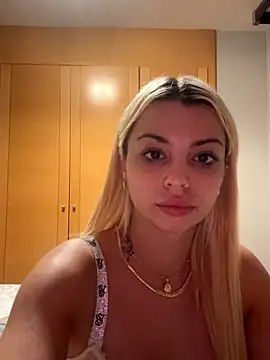 Snapshot of NoeliaGarcia17 chatting on September 19, 2025, 2:24 am NoeliaGarcia17 online show from September 19, 2025, 2:24 am