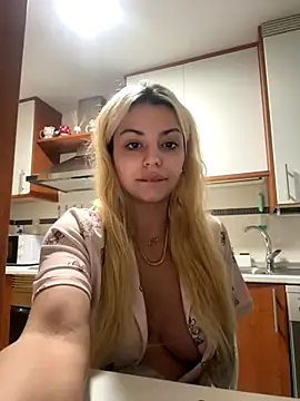 Snapshot of NoeliaGarcia17 chatting on October 11, 2025, 12:32 am NoeliaGarcia17 online show from October 11, 2025, 12:32 am